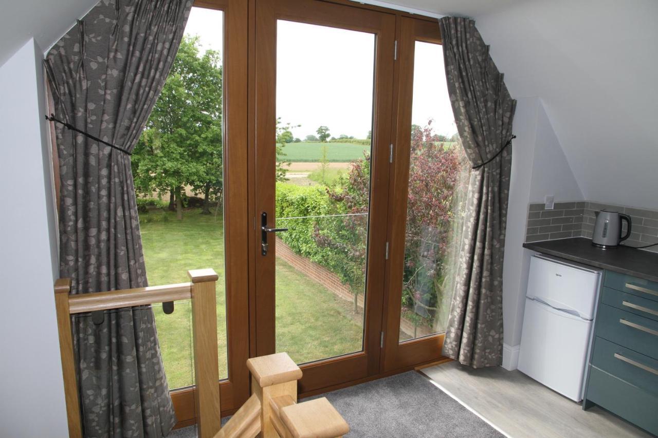 Superb Stokesby Barn Apartment - Norfolk Broads & Norwich Dış mekan fotoğraf