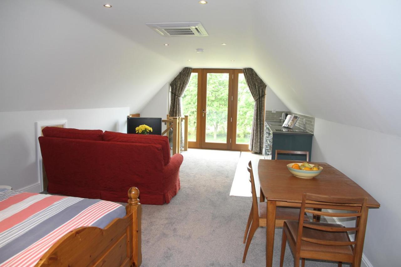 Superb Stokesby Barn Apartment - Norfolk Broads & Norwich Dış mekan fotoğraf